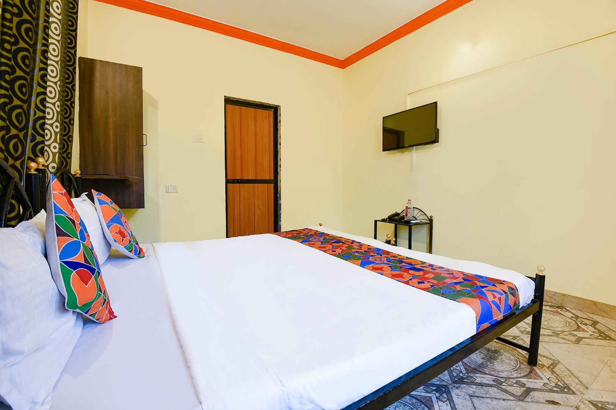 Fabhotel Joaquim Beachside Resort - Nr Tito'S Lane, Baga Beach Экстерьер фото