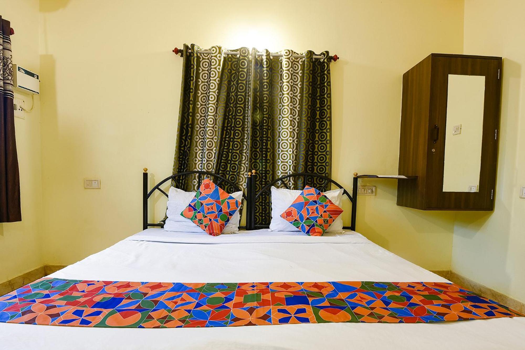 Fabhotel Joaquim Beachside Resort - Nr Tito'S Lane, Baga Beach Экстерьер фото