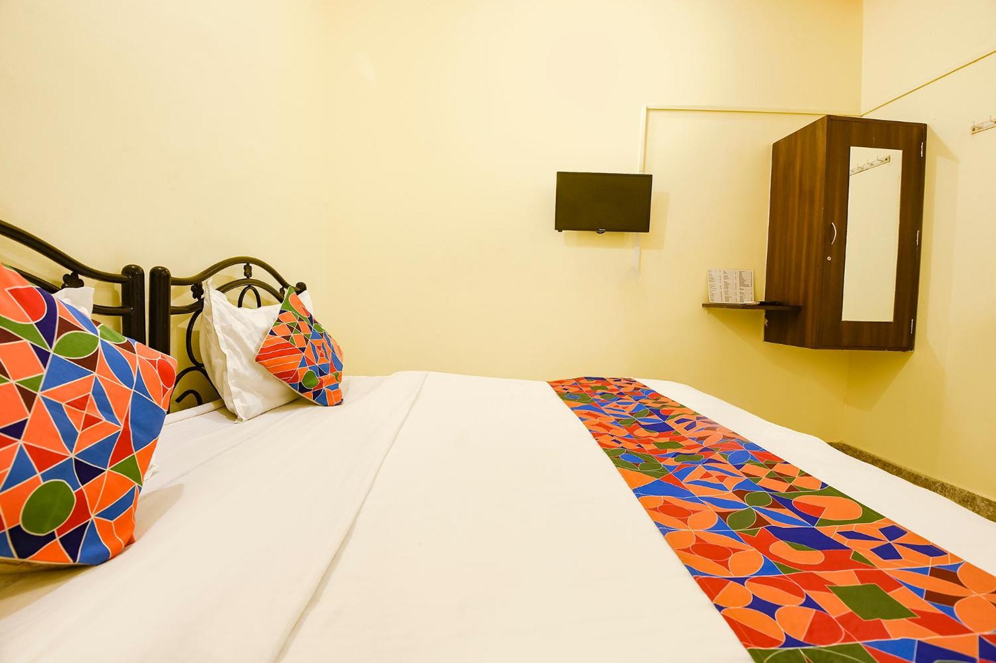 Fabhotel Joaquim Beachside Resort - Nr Tito'S Lane, Baga Beach Экстерьер фото